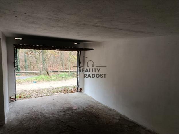 Pronájem garáže, Znojmo, Hradišťská, 16 m2