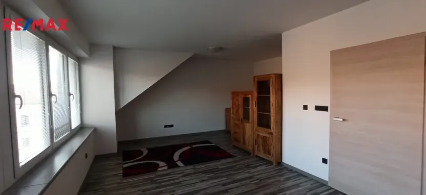 Pronájem bytu 1+kk, České Budějovice - České Budějovice 3, Riegrova, 40 m2