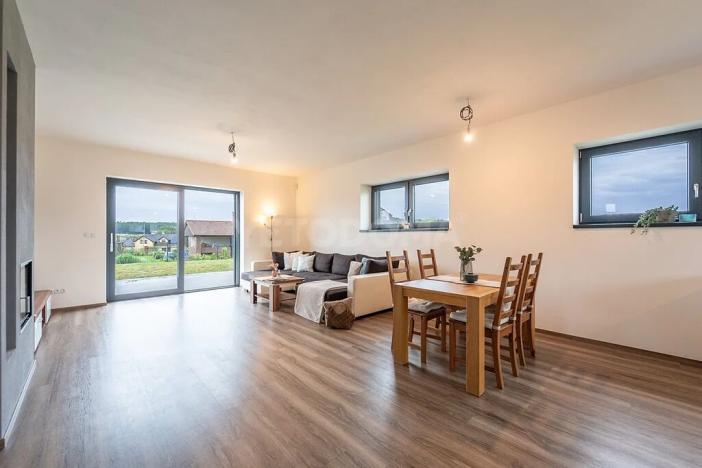 Prodej rodinného domu, Kornatice, 270 m2