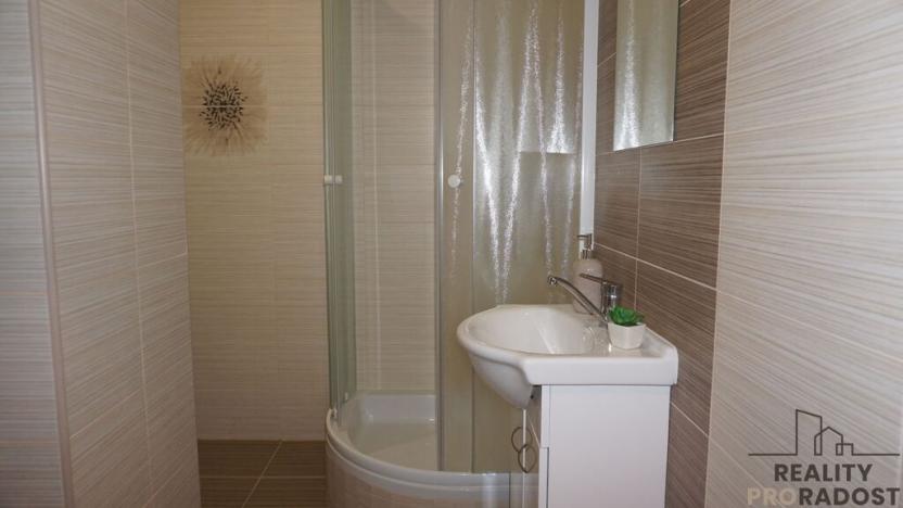 Pronájem bytu 2+1, Olomouc, Nešporova, 54 m2