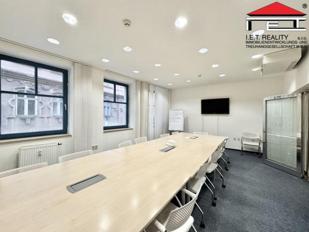 Pronájem obchodního prostoru, Brno, Česká, 161 m2