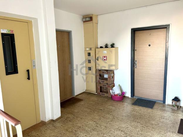 Prodej bytu 2+kk, Praha - Horní Měcholupy, Neapolská, 45 m2