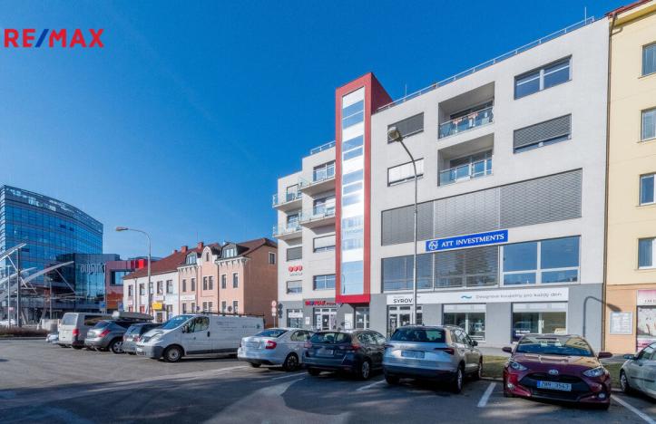 Pronájem kanceláře, Hradec Králové - Pražské Předměstí, U Koruny, 92 m2