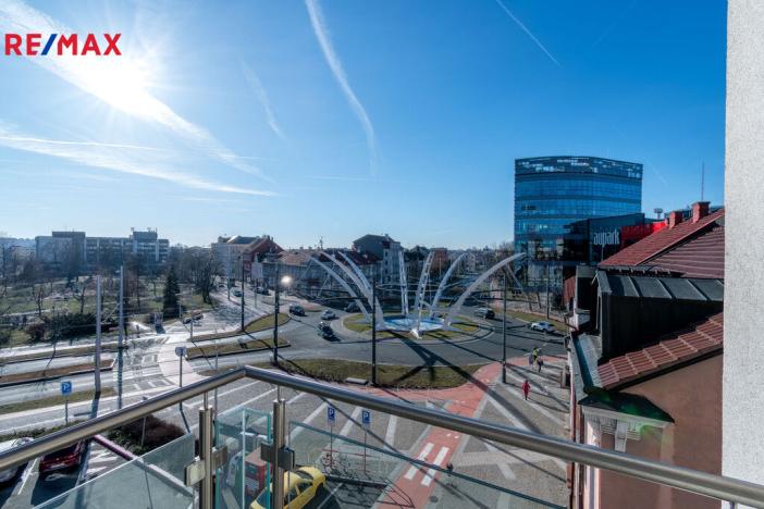 Pronájem kanceláře, Hradec Králové - Pražské Předměstí, U Koruny, 92 m2