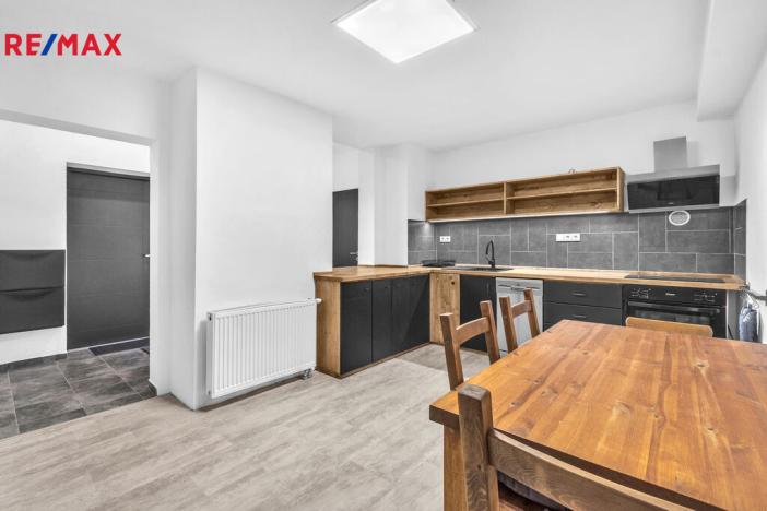 Pronájem bytu 2+1, Hradec Králové - Kukleny, Zelená, 61 m2