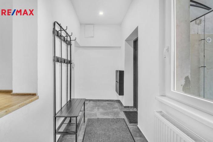 Pronájem bytu 2+1, Hradec Králové - Kukleny, Zelená, 61 m2