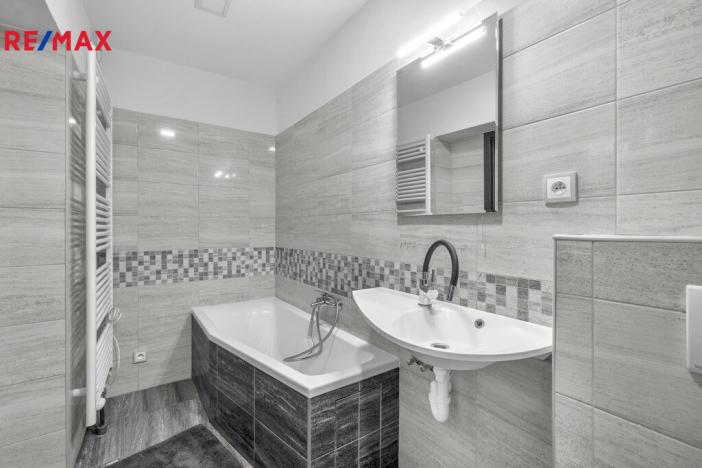 Pronájem bytu 2+1, Hradec Králové - Kukleny, Zelená, 61 m2