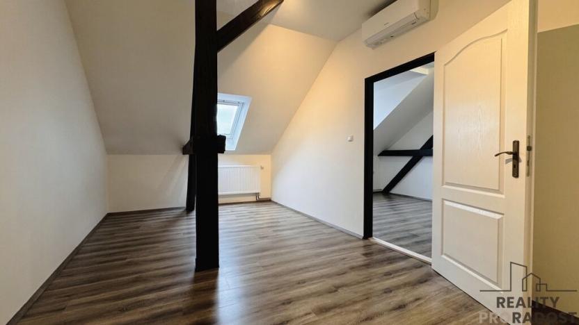 Pronájem bytu 3+1, Hodonín, Dobrovolského, 68 m2