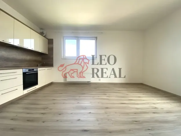 Pronájem bytu 1+kk, Praha - Lipence, Oddechová, 35 m2