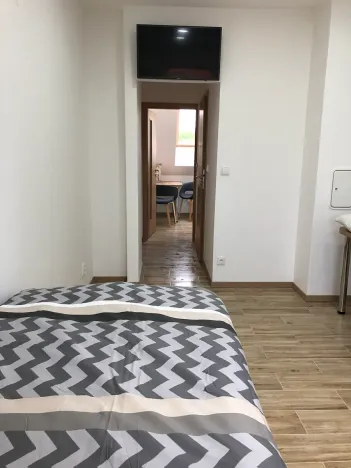 Pronájem bytu 1+1, Zlín, Vejvanovská, 30 m2