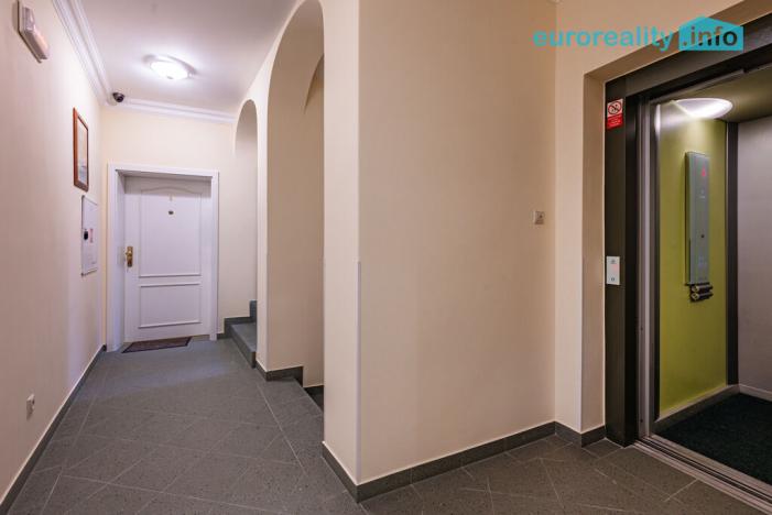 Pronájem apartmánu, Karlovy Vary, Libušina, 325 m2