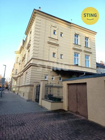 Pronájem bytu 2+kk, Opava, Alšova, 55 m2