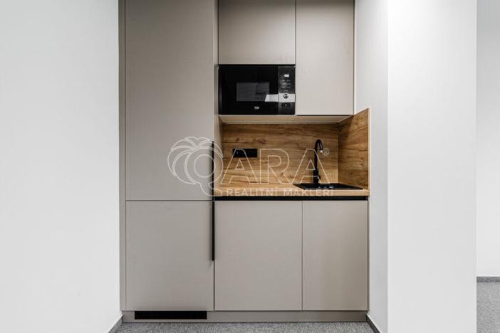 Pronájem kanceláře, Praha - Prosek, Litoměřická, 87 m2