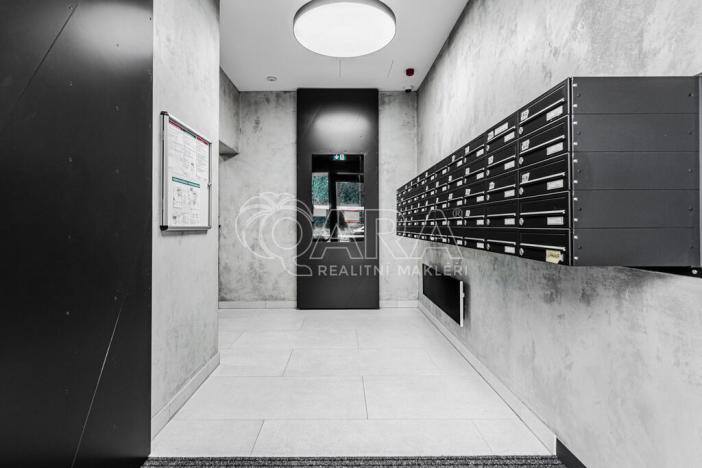 Pronájem kanceláře, Praha - Prosek, Litoměřická, 87 m2