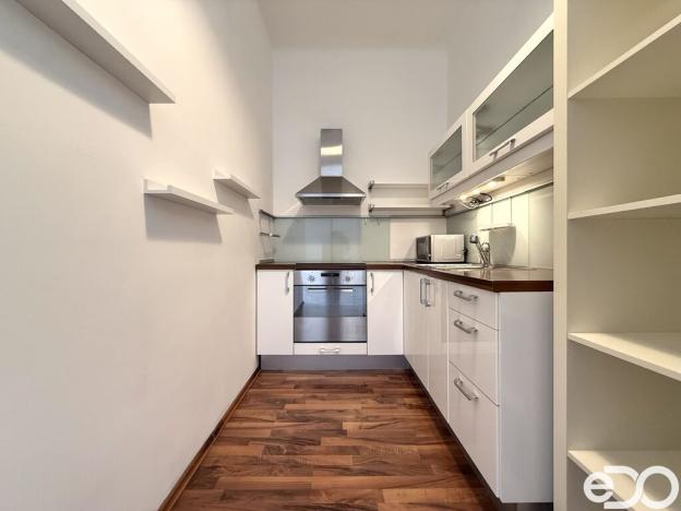 Pronájem bytu 2+kk, Praha, Žitomírská, 50 m2