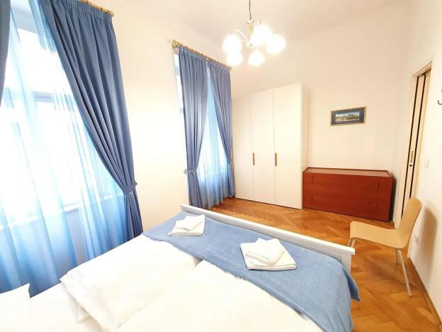 Pronájem bytu 2+kk, Praha - Nové Město, Ostrovní, 43 m2