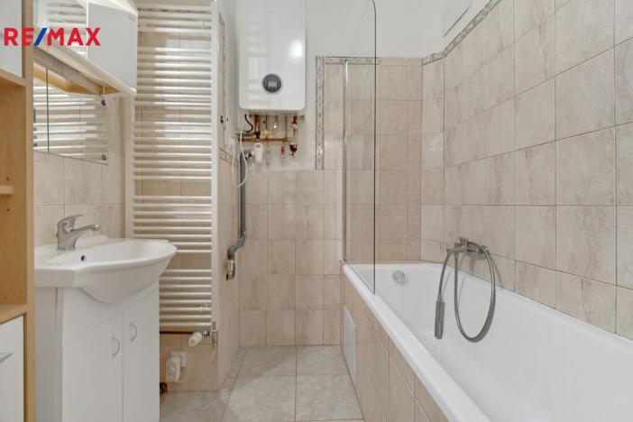 Pronájem bytu 2+1, Praha - Žižkov, Biskupcova, 47 m2