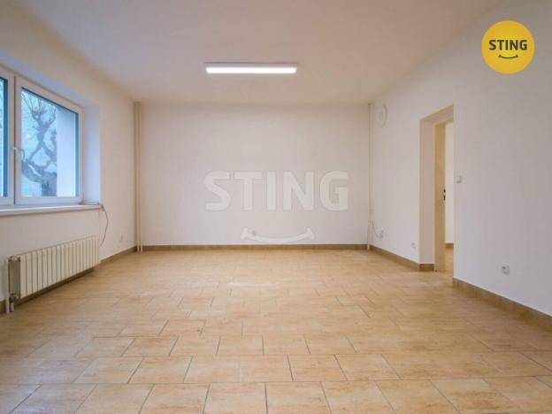 Pronájem kanceláře, Hodonín, Brandlova, 54 m2
