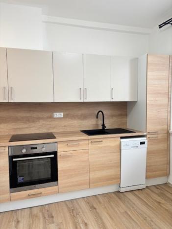 Pronájem bytu 2+1, Pardubice, Benešovo náměstí, 59 m2