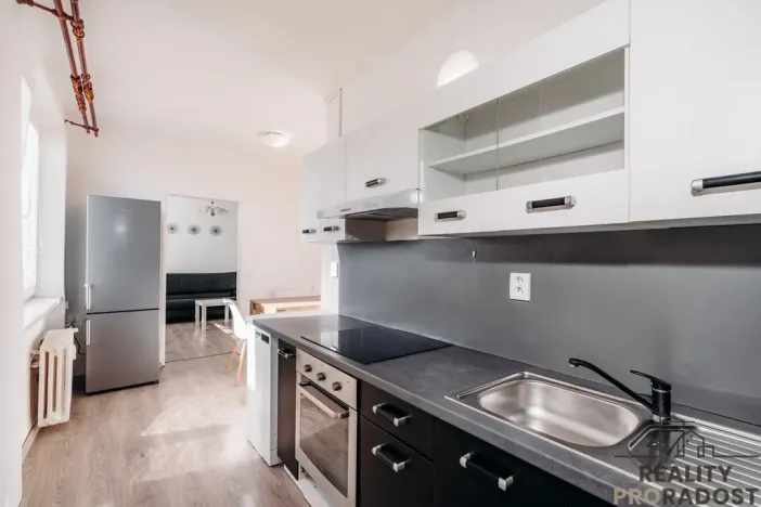 Prodej bytu 3+1, Hodonín, Národní třída, 66 m2