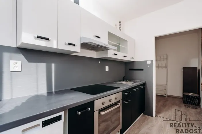 Prodej bytu 3+1, Hodonín, Národní třída, 71 m2