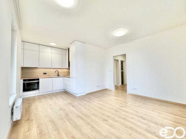 Pronájem bytu 2+kk, Praha, Zlochova, 51 m2