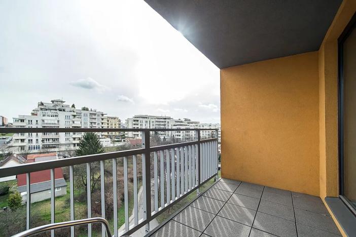 Pronájem bytu 1+kk, Praha - Záběhlice, Na Slatince, 30 m2