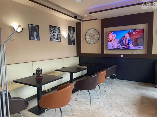 Pronájem restaurace, Teplice, Benešovo náměstí, 98 m2