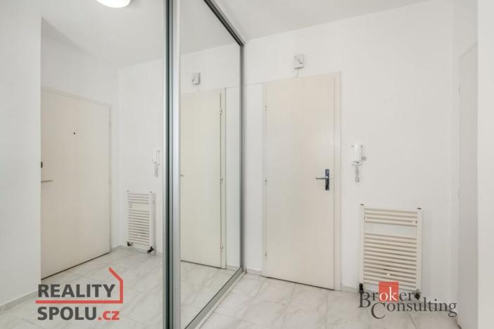 Pronájem bytu 2+1, Liberec - Liberec I-Staré Město, Husova, 59 m2