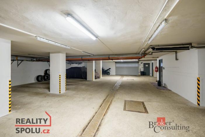 Pronájem bytu 2+1, Liberec - Liberec I-Staré Město, Husova, 59 m2