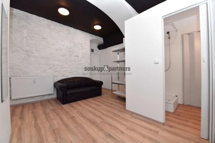 Prodej bytu 1+kk, Praha - Libeň, Zenklova, 19 m2