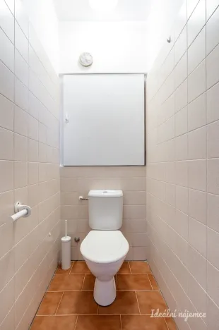 Pronájem bytu 2+kk, Praha - Podolí, Hudečkova, 49 m2