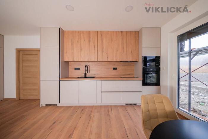 Prodej bytu 2+kk, Zaječí, 63 m2