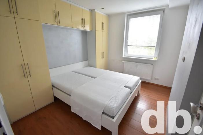 Pronájem bytu 3+1, Karlovy Vary, Fibichova, 62 m2