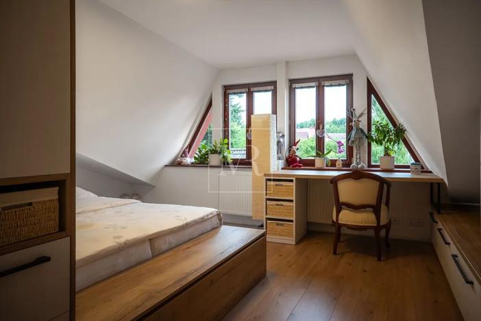 Prodej komerční nemovitosti, Sulice, Hlavní, 370 m2