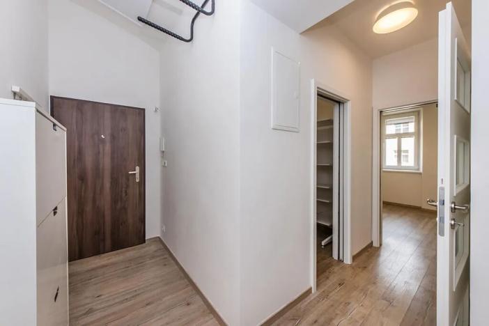 Pronájem bytu 2+kk, Praha - Košíře, Pod Kavalírkou, 43 m2