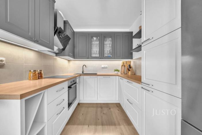 Prodej bytu 2+kk, Praha, U konečné, 61 m2