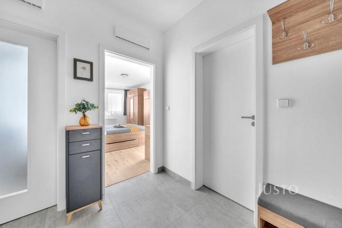 Prodej bytu 2+kk, Praha, U konečné, 61 m2