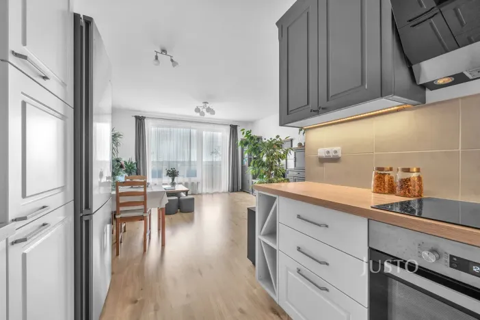 Prodej bytu 2+kk, Praha, U konečné, 61 m2