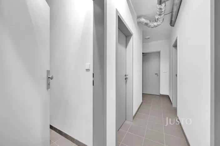 Prodej bytu 2+kk, Praha, U konečné, 61 m2