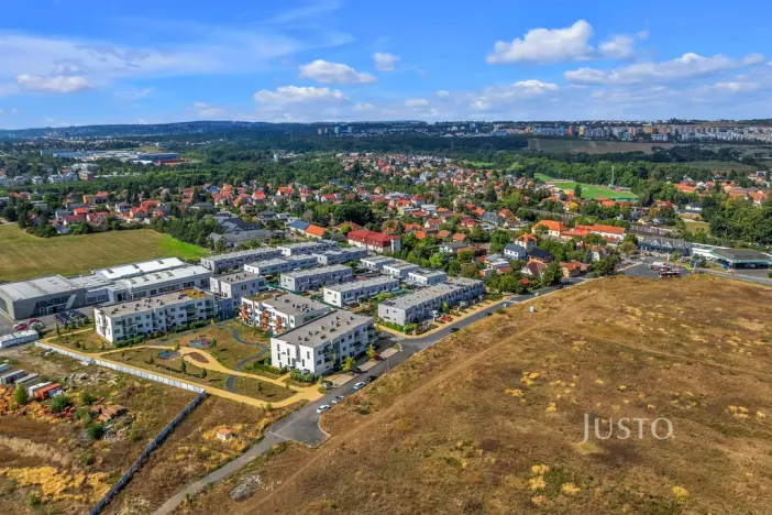 Prodej bytu 2+kk, Praha, U konečné, 61 m2