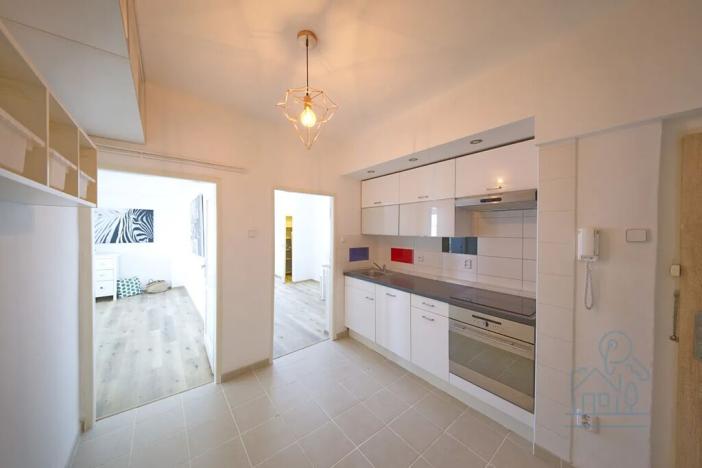 Pronájem bytu 2+1, Praha - Vršovice, Amurská, 53 m2