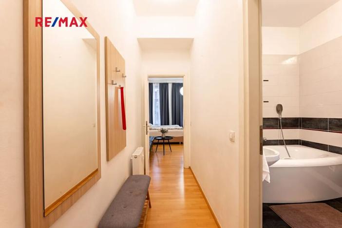 Pronájem bytu 2+kk, Praha - Nové Město, Řeznická, 50 m2