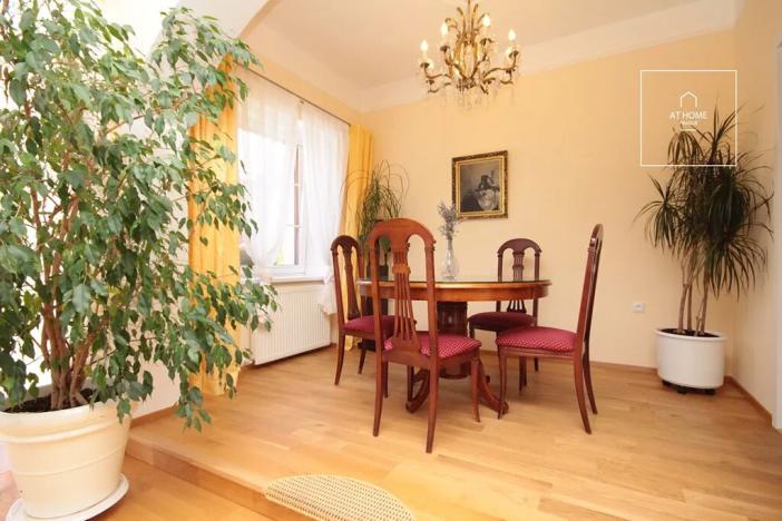 Pronájem rodinného domu, Praha - Suchdol, Havraní, 253 m2