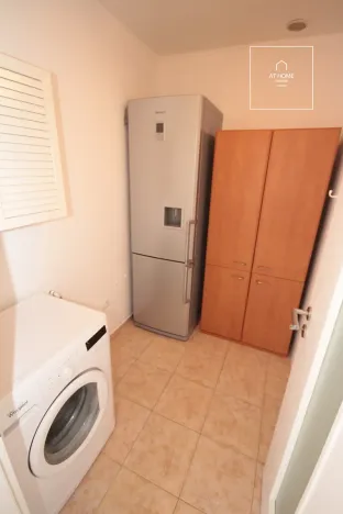 Pronájem rodinného domu, Praha - Suchdol, Havraní, 253 m2