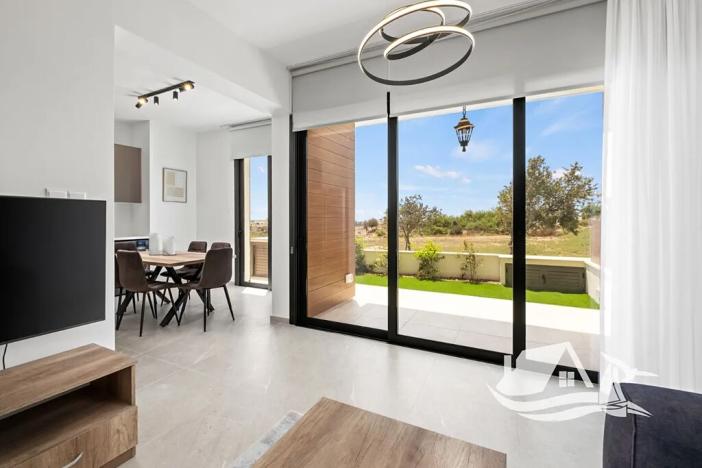 Prodej rodinného domu, Larnaka, Kypr, 169 m2