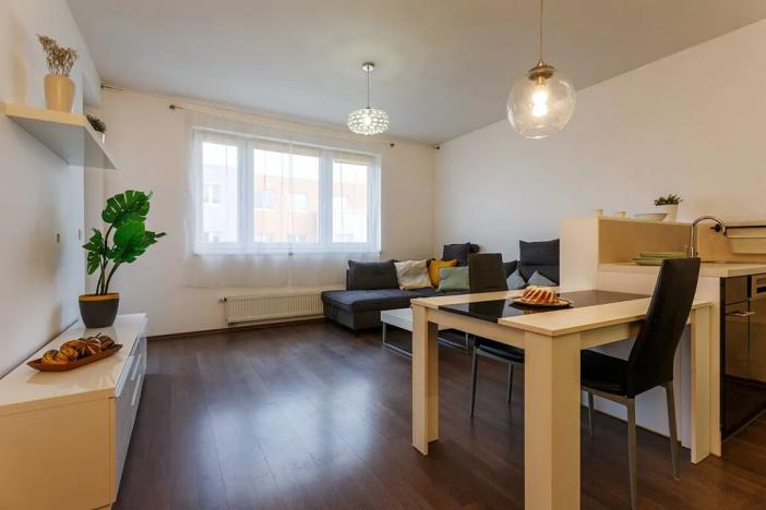 Prodej bytu 2+kk, Praha - Kyje, Farkašova, 48 m2