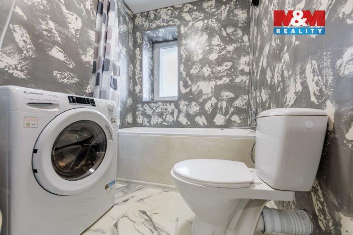 Prodej bytu 2+kk, Karlovy Vary - Stará Role, Závodu míru, 40 m2