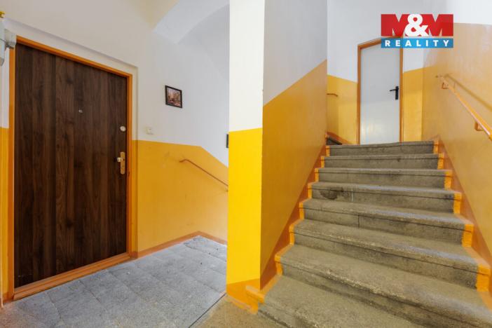 Prodej bytu 2+kk, Karlovy Vary - Stará Role, Závodu míru, 40 m2