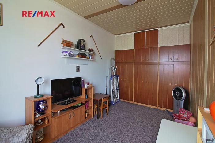 Pronájem bytu 2+kk, Chomutov, Kadaňská, 45 m2